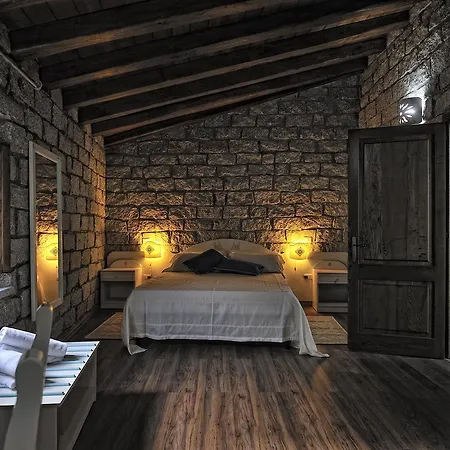 Отель Antica Loceri