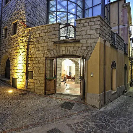 Antica 4* Loceri