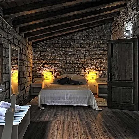 Antica
