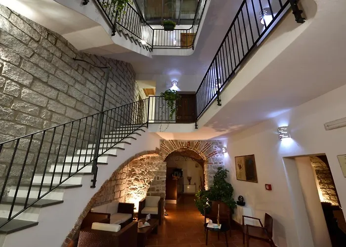 Antica Szálloda Loceri