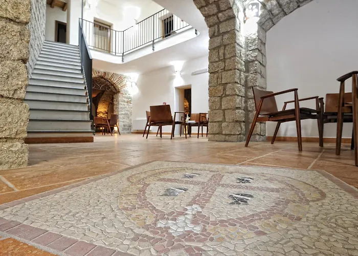 Antica Szálloda Loceri